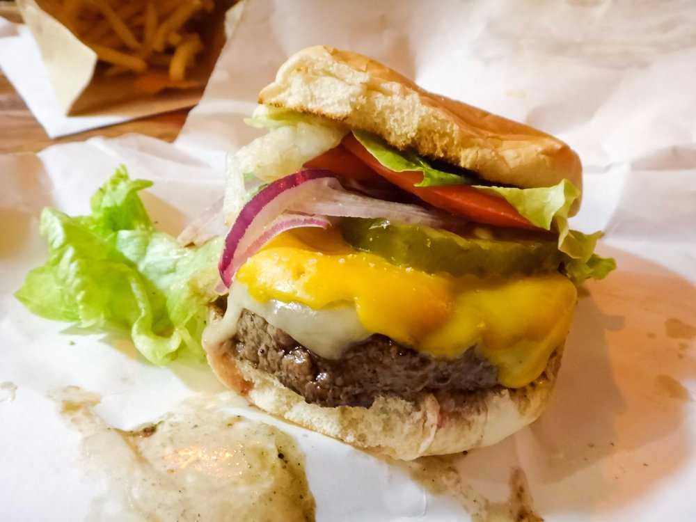۵۰ رستورانی که بهترین همبرگر را در آمریکا سرو می‌کنند (قسمت دوم)