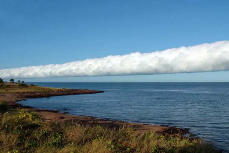 ابرهایی به شکل سرعت گیر