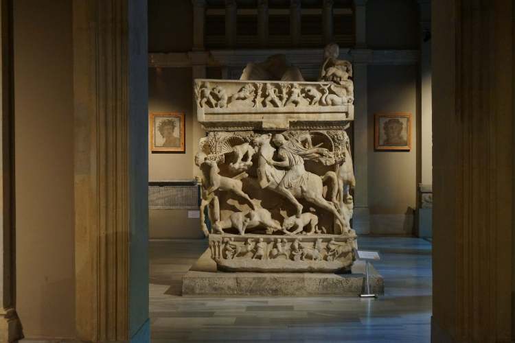 موزه‌ی باستان‌شناسی استانبول، سه موزه در یک موزه