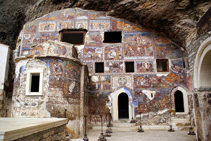 2c9084ec-ba56-4fee-b97a-a3c118348e73-turkey-fresco-interior-sumela-monastery.jpg