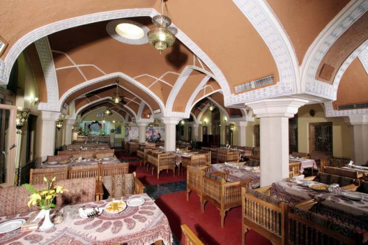 رستوران هتل عباسی