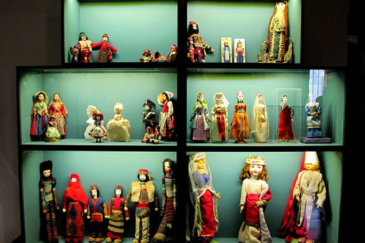 موزه عروسک ملل