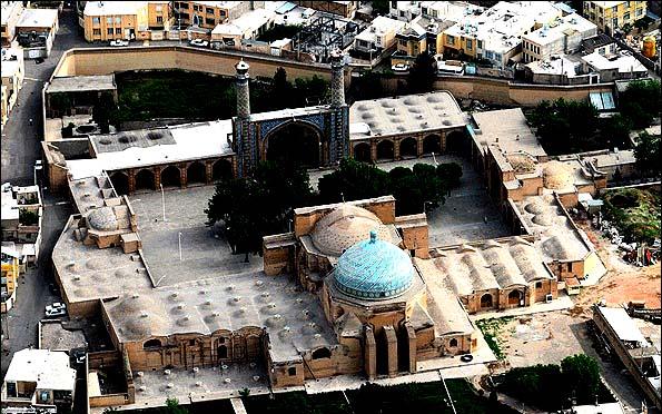 نمایی از دید بالای مسجد جامع قزوین
