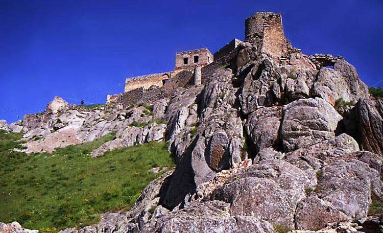 قلعه بابک در شهر کلیبر