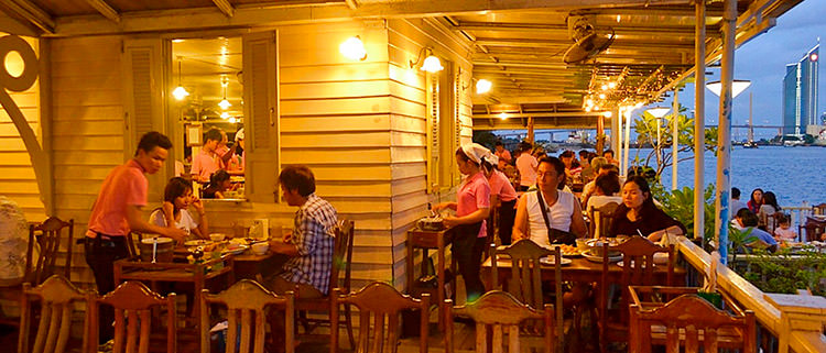 رستوران بان کلانگ نام