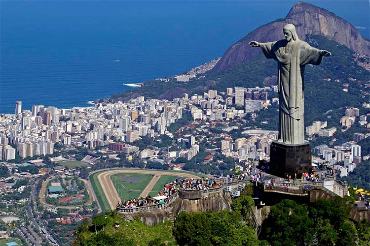 تندیس حضرت عیسی مسیح، ریو دو‌ژانیرو، برزیل