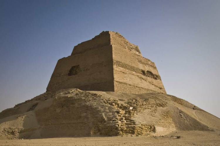 هرم میدوم
