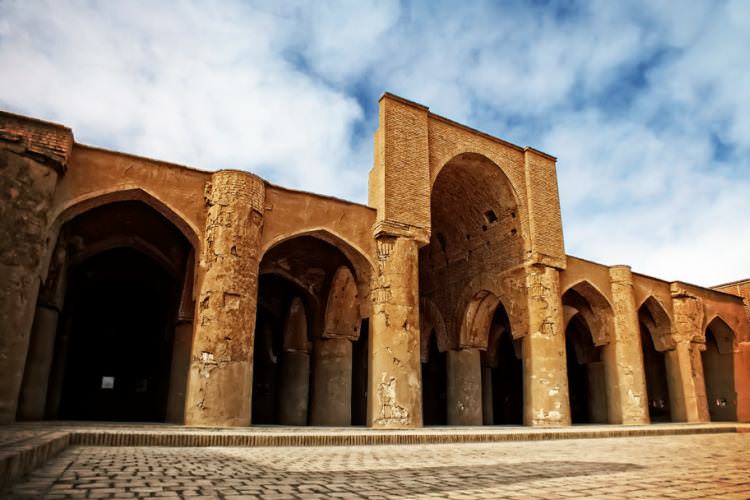 مسجد تاریخانه دامغان