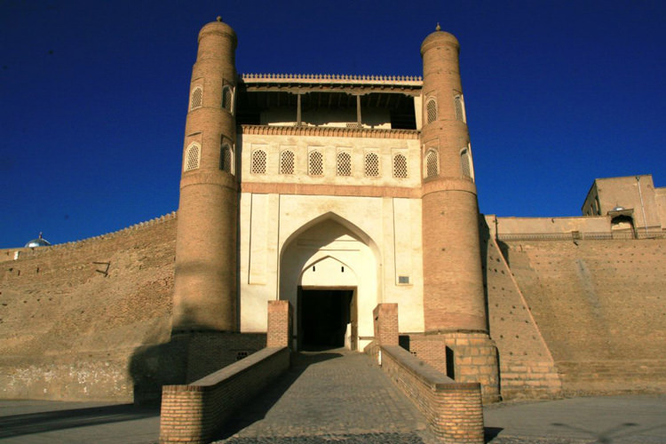 زبان فارسی در ازبکستان