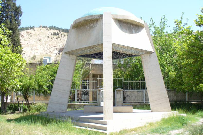 آرامگاه شاه شجاع ، ناجی ایران زمین از حمله تیمور