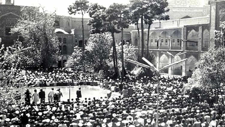 مدرسه فیضیه