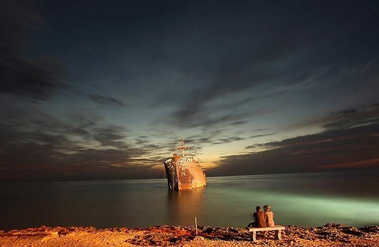 کشتی یونانی جزیره کیش