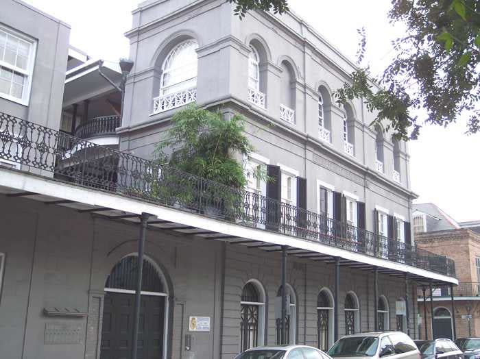 عمارت لالوری منزلگاه یک قاتل سریالی