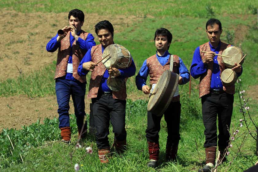 مراسم نوروز خوانی، آئين مژده بهار برای ایرانیان