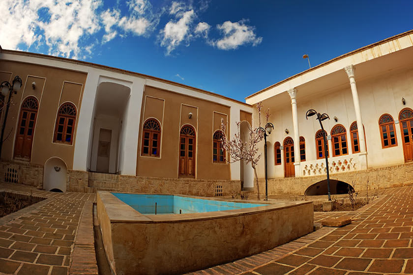 در سفر به دامغان از کجا دیدن کنیم؟