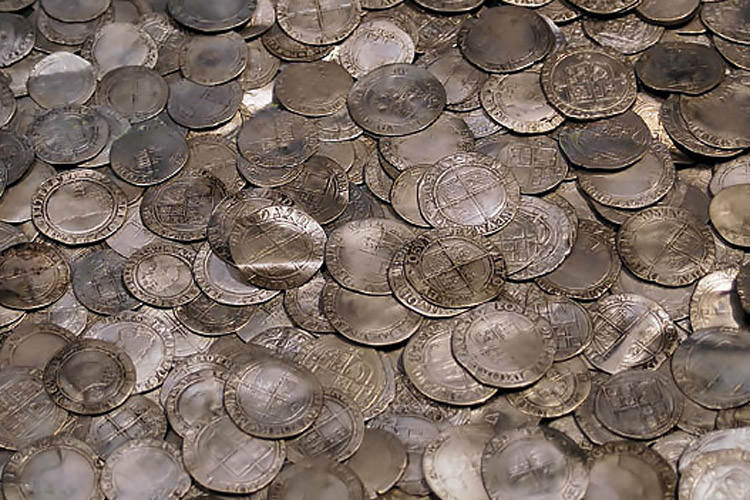 ۱۰۸ سکه نقره عهد تیموری در فارس کشف شد