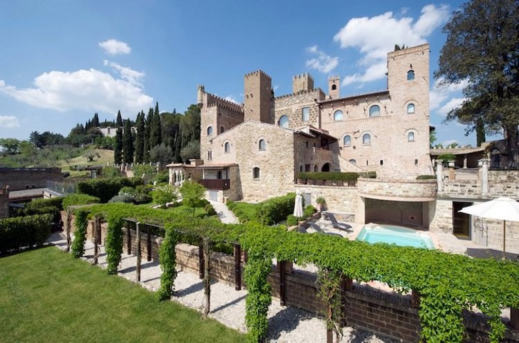 10-castello_di_monterone_italy.jpg