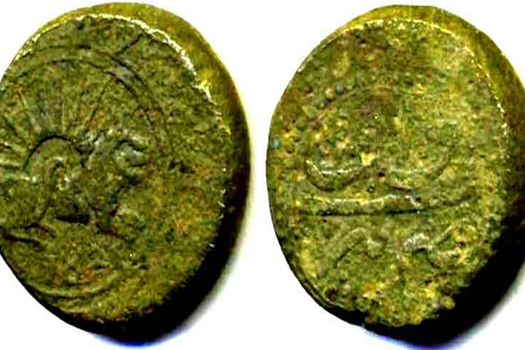 سکه‌ های ضرب قزوین در علاف راسته بازار کشف شد