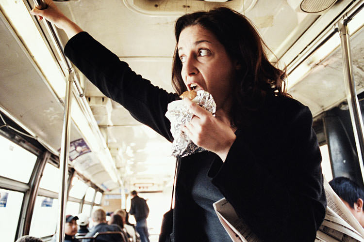 eating-on-the-bus--014