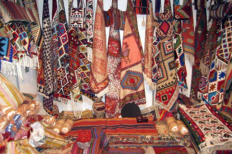 بازارچه صنایع دستی در سمنان برگزار می‌شود