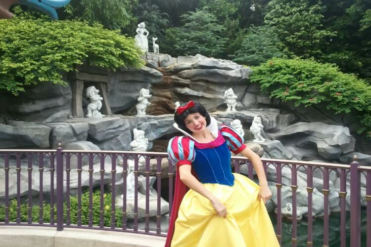 Disneyland_snowwhite_hk.jpg