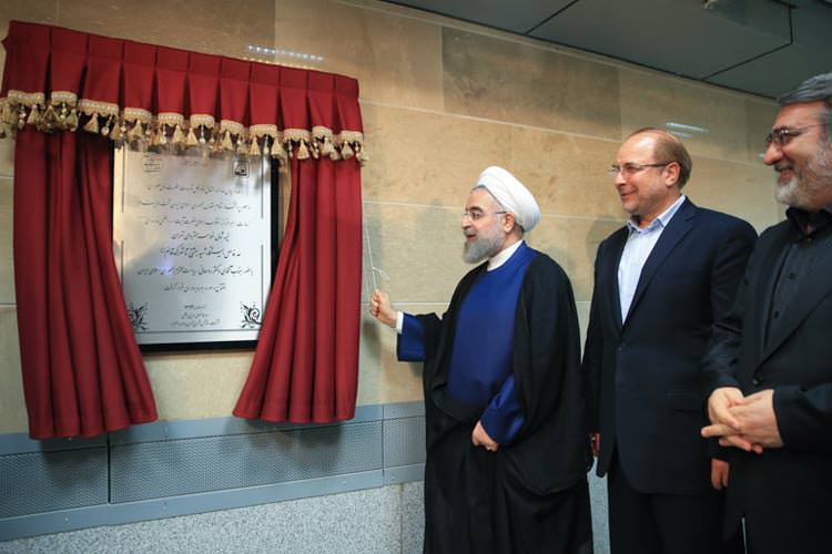 افتتاح نیمه شمالی خط ۳ مترو تهران با حضور رییس جمهوری
