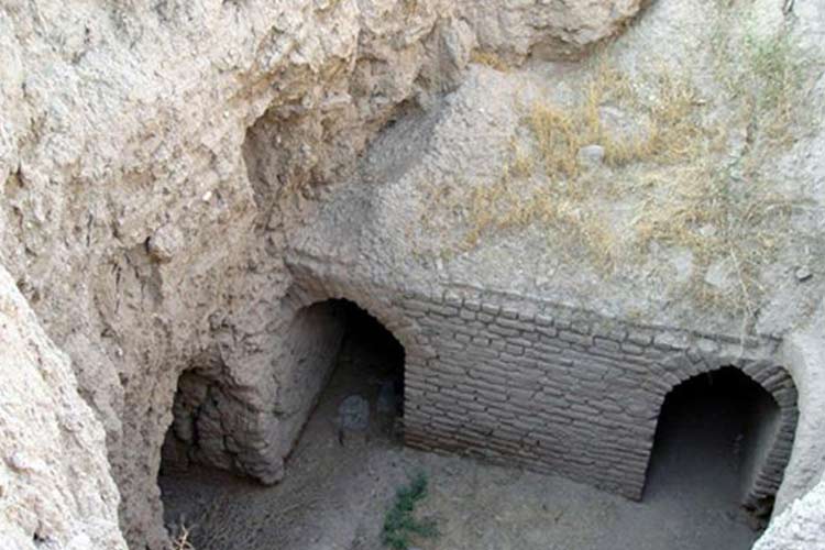 قلعه ۳۰۰۰ ساله مبارک در جاسک تخریب می‌شود