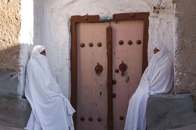 روز جهانی گردشگری زنان ورزنه سفیدپوش می‌شوند