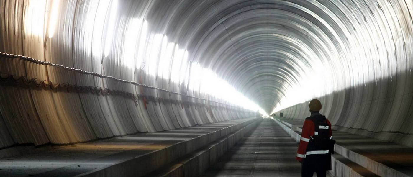 طولانی‌ترین تونل دنیا در زیر رشته‌کوه آلپ