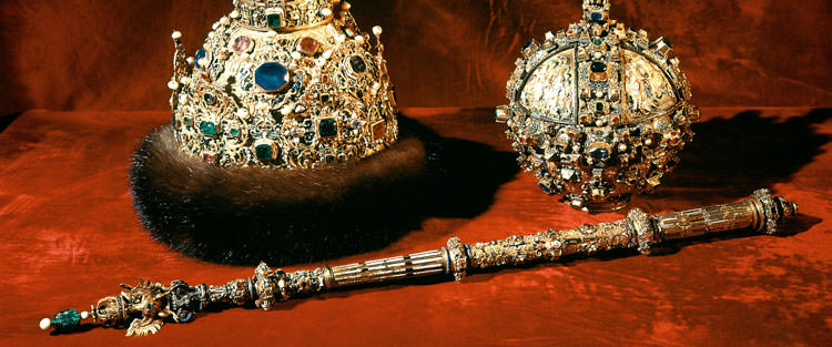 tour-places-to-see-armoury-chamber-1