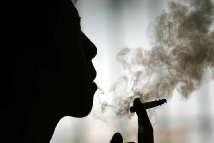 سیگار یک سوم جوانان چینی را به کام مرگ می‌کشد