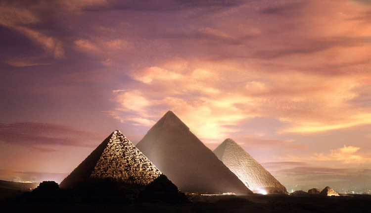 giza-pyramid-4.jpg
