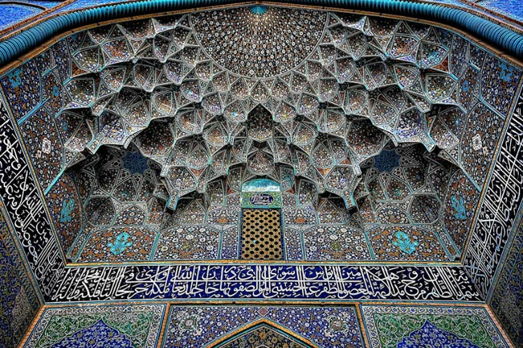 مسجد شیخ لطف الله ، ساخت سوله ، ساخت اسکلت فلزی ، اسکلت فلزی پیچ و مهره ای