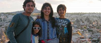 سفر ۱۱۱ روزه یک خانواده از هند تا فرانسه