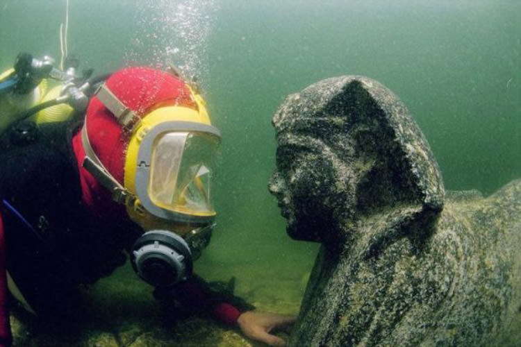 cleopatra-palace-sunken-alexandria