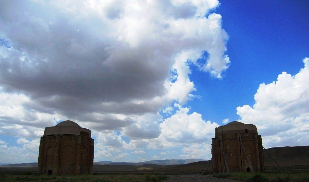 نمایی از برج ها