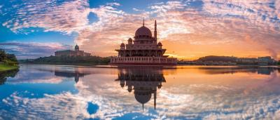 دو مسجد مدرن و زیبا در کوالالامپور