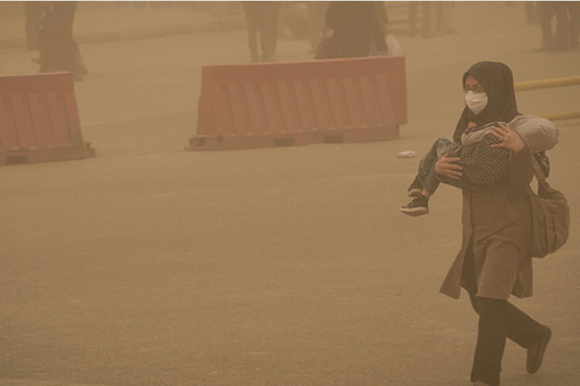 مدارس و دانشگاه های خوزستان به علت گرد و غبار تعطیل شد