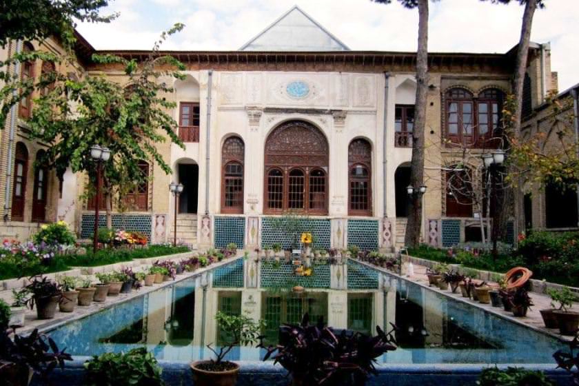 تکیه بیگلربیگی، بازمانده از دوران قاجار
