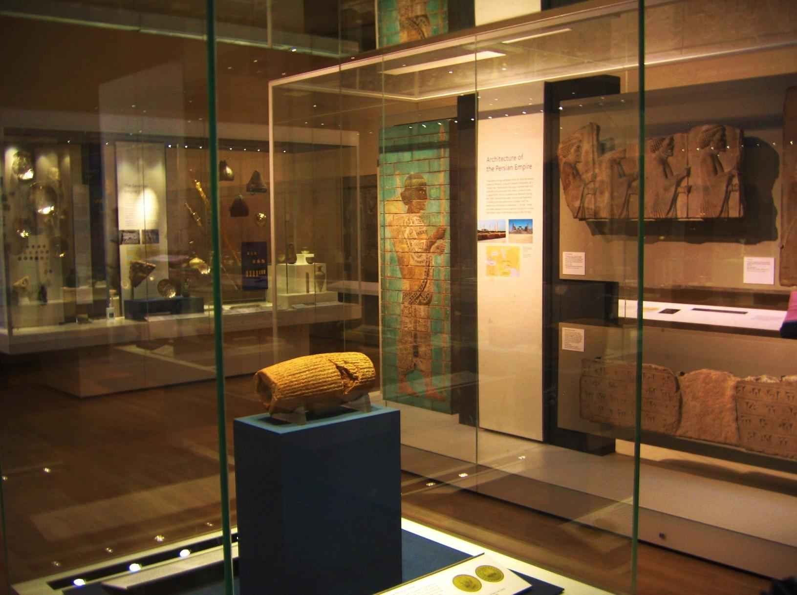 منشور کوروش موزه بریتانیا