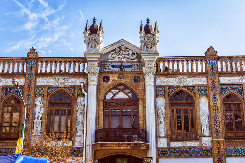  حفظ هویت و خاطرات تهران قدیم با بازسازی بناهای تاریخی خیابان ناصرخسرو