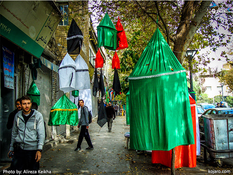 خیمه های تعزیه تاسوعا و عاشورا در بازار پرچم تهران
