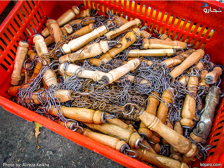 زنجیر و لوازم سوگواری محرم در بازار پرچم تهران