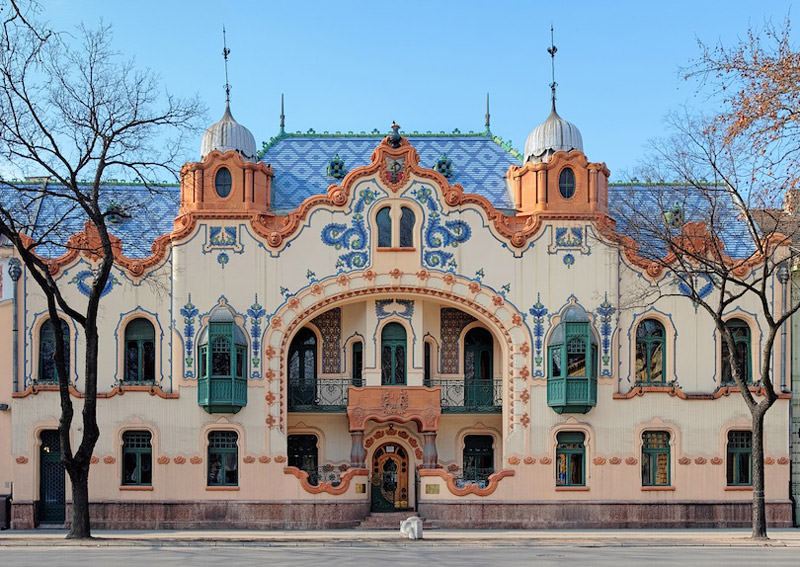 ساختمان رنگی سوبوتیکا صربستان