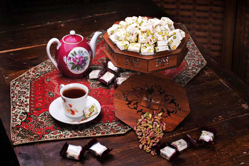 غذاها و شیرینی های سنتی اصفهان