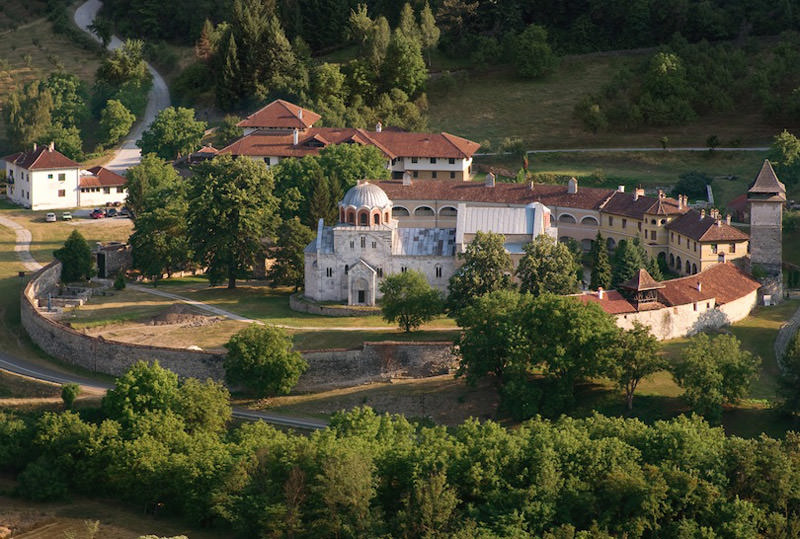عکس هوایی از صومعه استاد نیکا صربستان