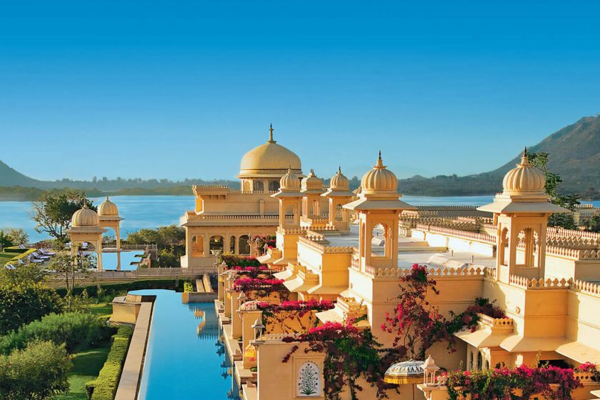 اقامت روی آب؛ زیباترین هتل‌های شناور دنیا