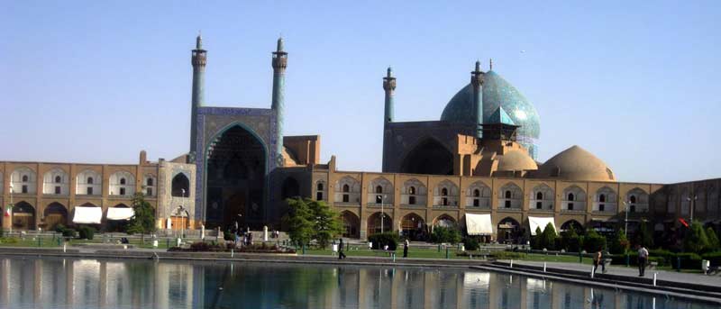 گنبد و گلدسته های مسجد امام اصفهان