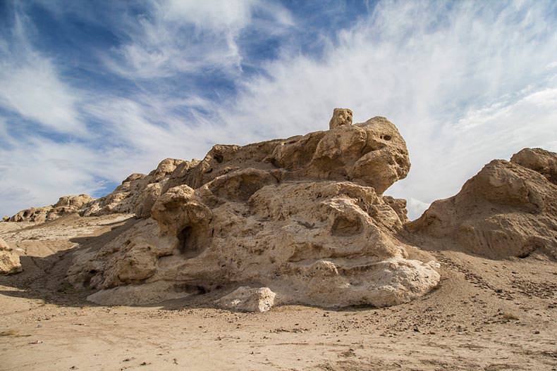 گرمابه‌‌ ۷۰۰ ساله در قلعه سنگ سیرجان کشف شد