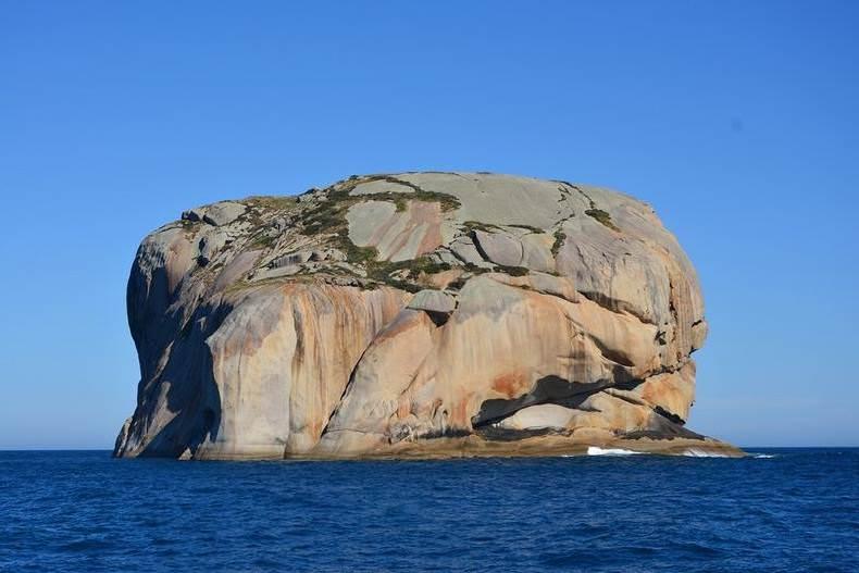 با جزیره‌ اسکال راک در استرالیا آشنا شوید